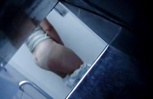 XXX با کشش های پر زرق و برق سایت فیلمهای سکسی خارجی ژاپنی