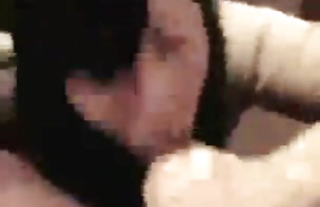 XXX زیبا و دلفریب, بلوند, نوازش گربه در های مختلف, دانلود رایگان فیلمهای سکسی داستانی شورتی