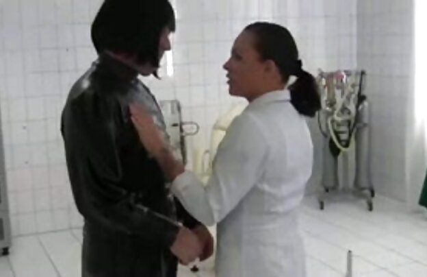 XXX سگ ماده نشستن بر روی دوچرخه ورزش و بمکد دانلود فیلمهای سکسی خارجی جدید