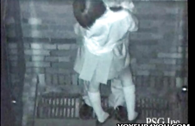 XXX جس در یک انبار با دیک بزرگ فیلمهای سینمایی سکسی هندی