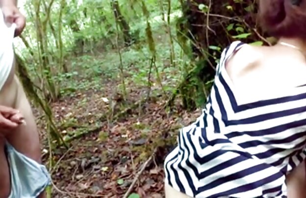 XXX دختر دانلود فیلمهای سوپر سکسی فارسی قرار دادن کیر در دهان او.