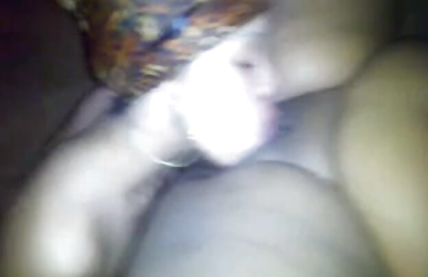 XXX شخص برای چند دلار برای متقاعد کردن جوان سیاه, زنان عریان دانلود فیلمهای سکسی هندی در مقابل دوربین, سگ با لذت خود را نشان می دهد فریبندگی ارائه می دهد و مرد به رابطه جنسی با او.