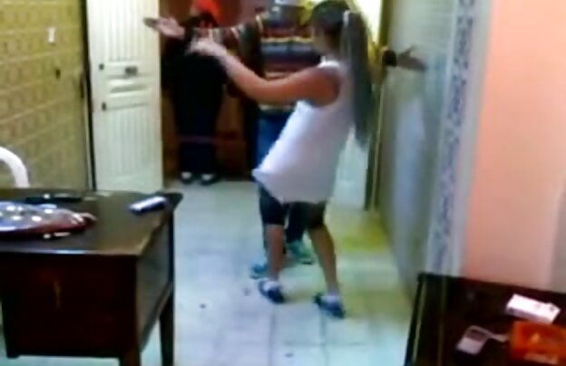 XXX مرد بالغ اغوا جوان و دانلود فیلمهای سکسی اچ دی دختر روشن