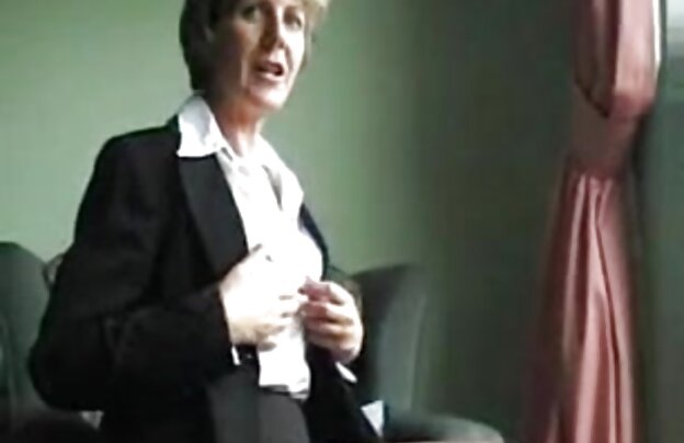 XXX سبزه اولین بار فرمت عضو و سپس دانلود فیلمهای سکسی هندی پاهای او را.