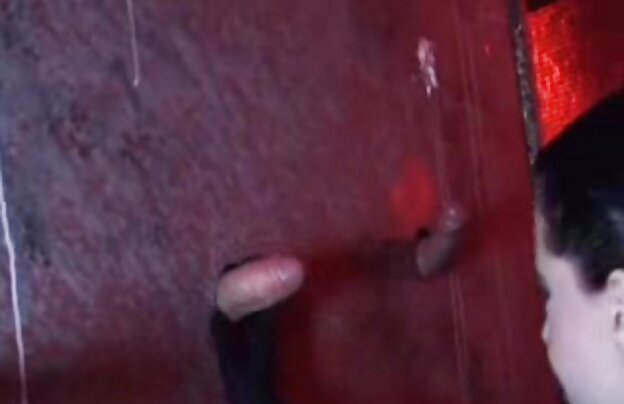 XXX صبح روز جمعه آغاز شده و با موفقیت دانلود بهترین فیلمهای سکسی