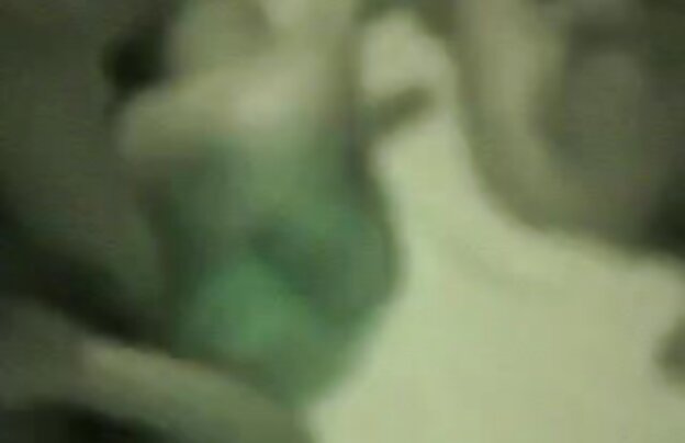 XXX دختر به دو مرد به دانلود فیلمهای سکسی با کیفیت گوش دادن