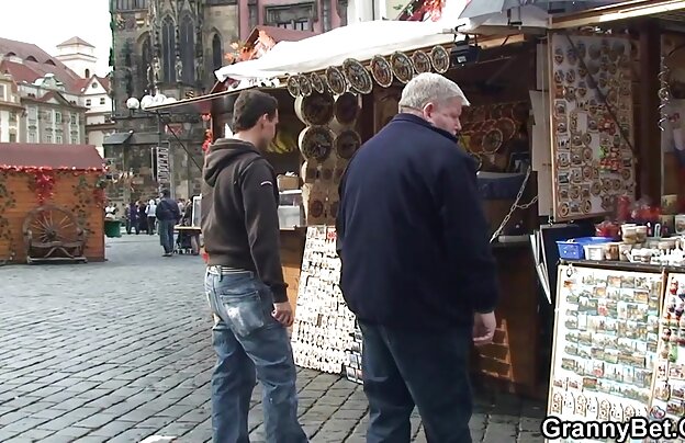 XXX این زن و شوهر به سکس با یک مشکل او دیک بدون تردید دانلود فیلمهای سکسی اچ دی و شروع به مکیدن آن