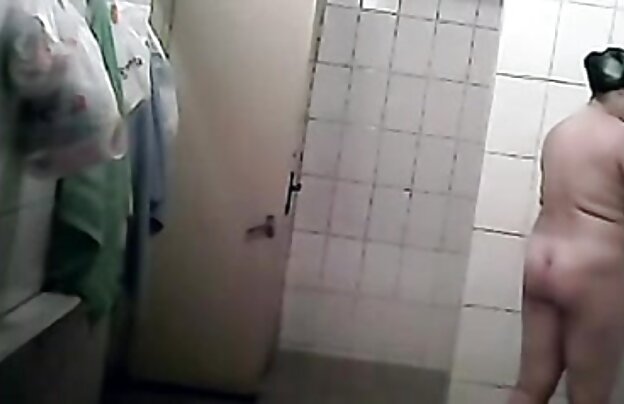 XXX زیبا ورزش ها با جوانان بزرگ برنده مسابقه استعداد. مشترک او راه می رفت در سراسر خیلی عصبانی بود و تصمیم گرفت برای تدریس یک فیلمهای سکسی بدون سانسور درس گستاخ, شهوانی, سگ ماده