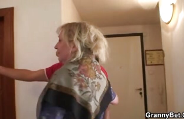 XXX ژاپنی, دانشجو, رابطه جنسی با یک دانلود برنامه فیلمهای سکسی مرد که بیرحمانه ضربه او را با مانع است. دختر مشکوک دختر و انتظارات شما نیست و پس از آن دریافت دوش, پاهای