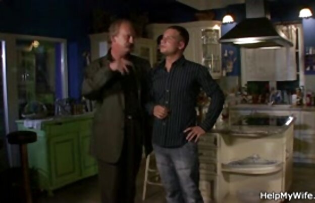 XXX من دوست دارم مردم جدیدترین فیلمهای سینمایی سکسی به من نگاه