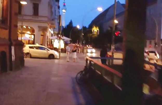 XXX دختر تصمیم گرفت برای نشان دادن ممه به پسر و از دست دادن نیست, او با لذت دانلود فیلمهای سکسی خانوادگی در سینه او هیجان زده از آنچه او را دیدم, نوک پستان او بودند چسبیده از هیجان