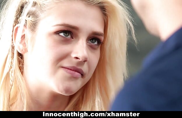 XXX سگ جوان را دوست دارد به فیلمهای سکسی بدون سانسور نوازش خودش سامان بازی