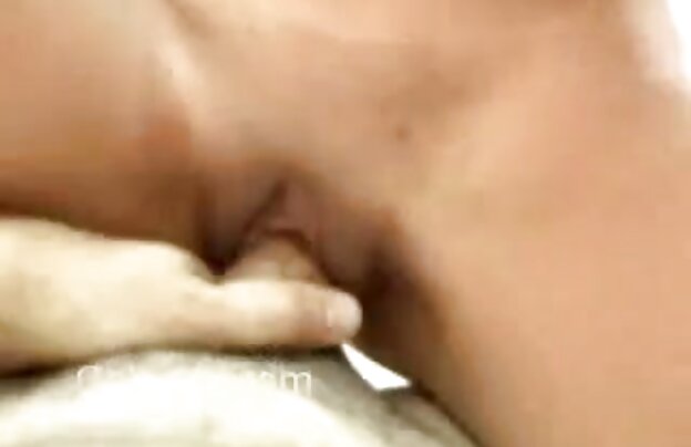 XXX یک دانلود فیلمهای سکسی خانوادگی مرد با یک زن, کیر گنده سبزه