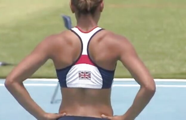 XXX سگ ماده قرار داده مرد روی زمین قرار داده و سایت فیلمهای سکسی خارجی در دیک من.