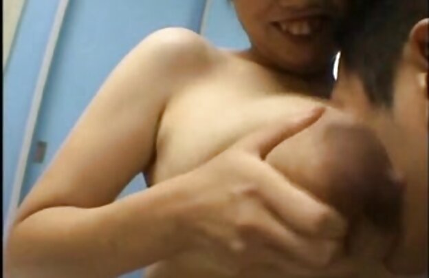 XXX بالغ عمو دانلود فیلمهای سکسی عاشقانه ودختر جوان سوفیا