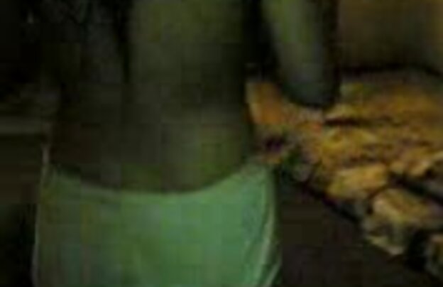 XXX شات فیلمهای سکسی کم حجم در دوربین به عنوان او در نازک کیر بزرگ