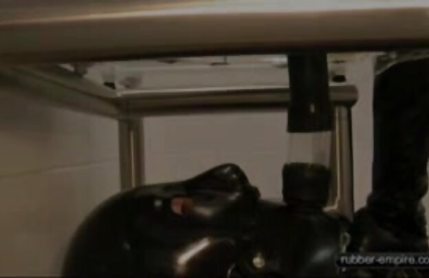 XXX شوهر, تغذیه کردن همسر از ضخامت دیک دانلود فیلمهای سکسی سینمایی با تقدیر