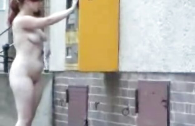 XXX جوان, لاغر, دید از بالا, لیسیدن گربه شیرین و دانلود فیلمهای سکسی سینمایی آنها را