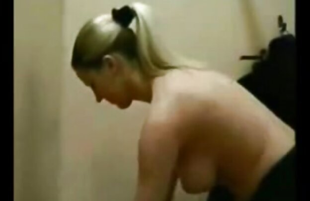 XXX علامت نشسته در سر دانلود فیلمهای سوپر آلت تناسلی خود را.