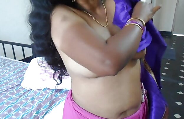 XXX این دختر را دوست دارد مرد به طوری که او آماده دانلود فیلمهای سینمایی سکسی است تا به او دمار از روزگارمان درآورد در الاغ