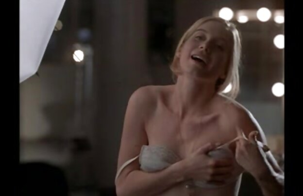 XXX جان گسترش اخبار در دانلود فیلمهای تمام سکسی مورد رابطه جنسی.