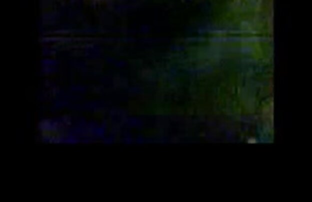 XXX بلوند, مجبور به رسیدن به ارگاسم با چسباندن او دانلود فیلمهای سکسی داغ