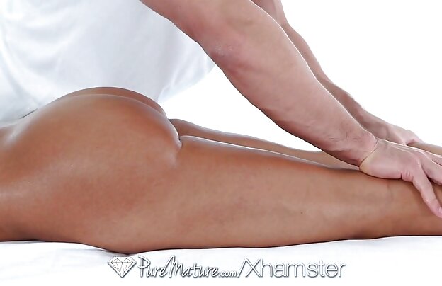 XXX آسیایی, نوک پستان های بزرگ دانلود رایگان فیلمهای سکسی خارجی