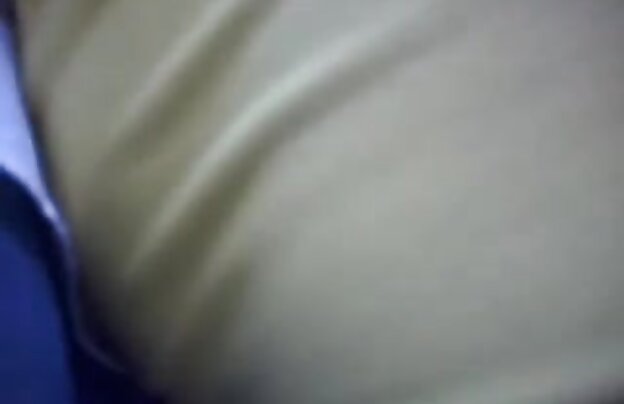 XXX قدیمی, زن و شوهر می آید به دختر بچه گریه. آنها تصمیم به روشن جدایی او از دانلود بهترین فیلمهای سکسی طریق حضور سه نفر!