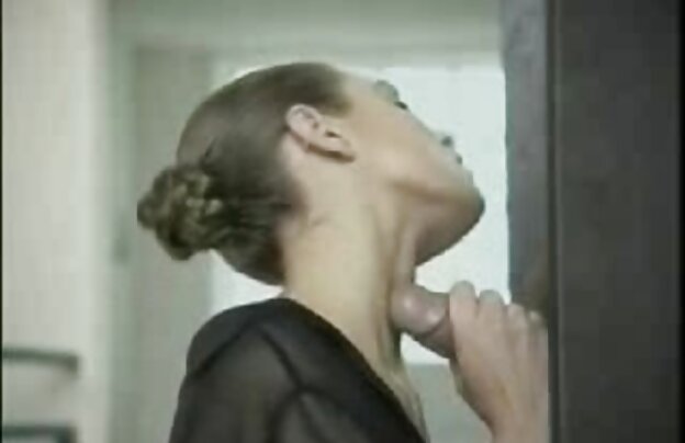 XXX انسان نهفته و پنهان از دو دانلود فیلمهای سکسی اچ دی سگ او را در آغوش بگیرید