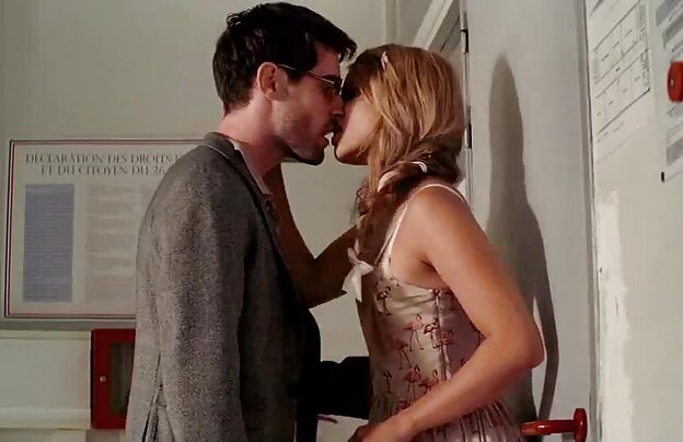 XXX سکسی را دوست دارد به تقدیر را در دهان او دانلود فیلمهای سکسی کارتونی