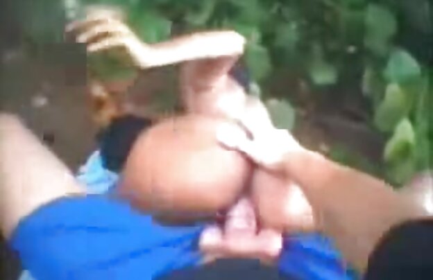 XXX قرمز, سایتهای دانلود فیلمهای سکسی فاحشه, در بالای یک مرد