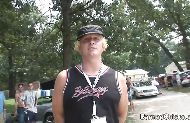 XXX شخص پایان بلوند, جوانان بزرگ دانلودرایگانفیلمهایسکسی او