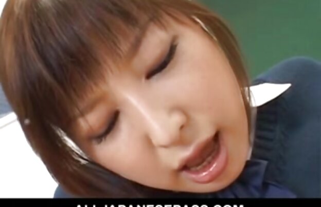 XXX قدیمی علمی دانشجویان نشان سایت فیلمهای سکسی خارجی می دهد بدن او