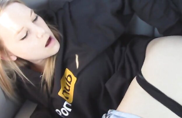 XXX دختر دانلود فیلمهای سکسی اچ دی از طریق اینترنت