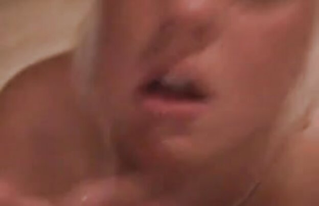 XXX سگ ماده, ورزش, دوست دختر جوان, مهبل, سامان بازی, ضخیم بر روی نیمکت دانلود جدیدترین فیلمهای سکسی در حالی که شوهر او سخت در تمام سوراخ